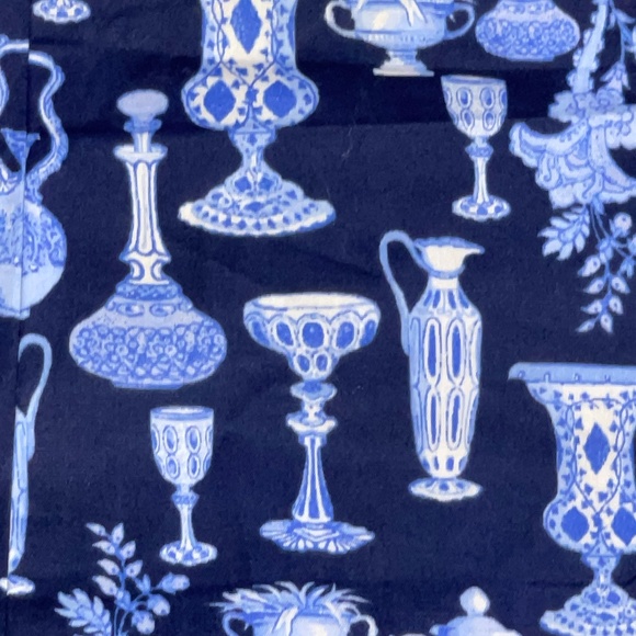 Talbots Plus Size 20 W Novelty Vases Teapots Urns Button Up Non-Iron Top Blouse - Picture 3 of 13